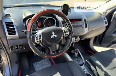 Позашляховик / Кросовер Mitsubishi Outlander XL 2007 в Запоріжжі