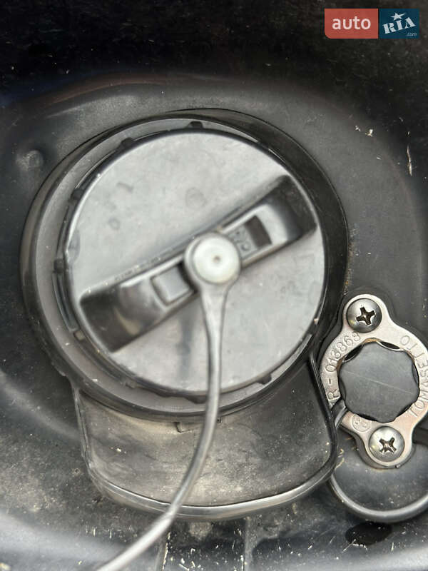 Внедорожник / Кроссовер Mitsubishi Outlander XL 2008 в Киеве