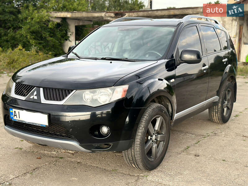 Внедорожник / Кроссовер Mitsubishi Outlander XL 2008 в Киеве