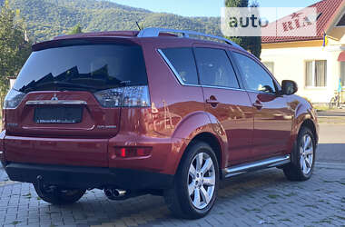 Внедорожник / Кроссовер Mitsubishi Outlander XL 2011 в Косове