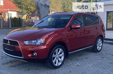 Внедорожник / Кроссовер Mitsubishi Outlander XL 2011 в Косове