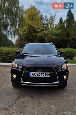 Внедорожник / Кроссовер Mitsubishi Outlander XL 2010 в Ковеле