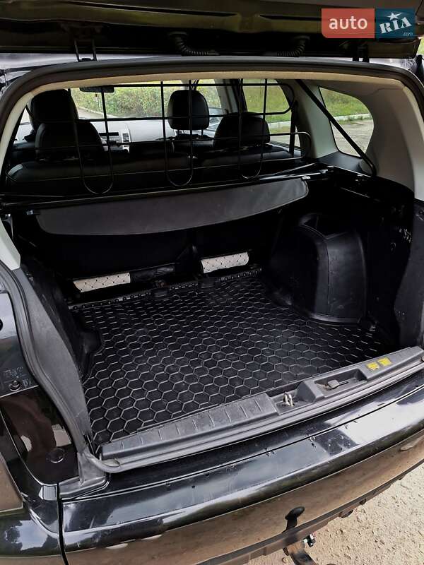Внедорожник / Кроссовер Mitsubishi Outlander XL 2010 в Ковеле