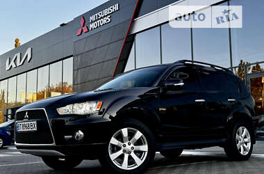 Позашляховик / Кросовер Mitsubishi Outlander XL 2012 в Одесі