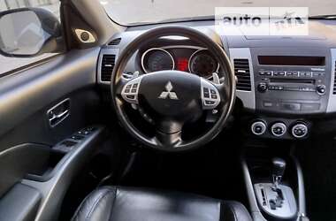 Позашляховик / Кросовер Mitsubishi Outlander XL 2008 в Дніпрі