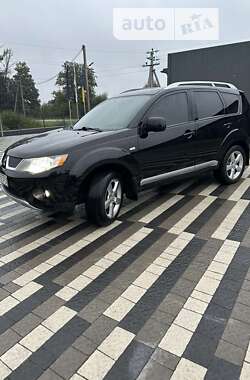 Внедорожник / Кроссовер Mitsubishi Outlander XL 2008 в Городке