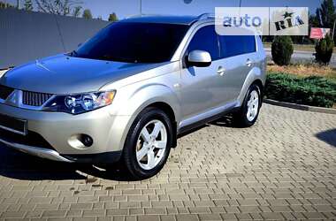 Внедорожник / Кроссовер Mitsubishi Outlander XL 2008 в Днепре