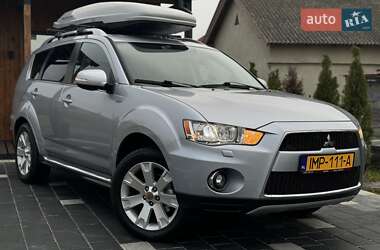 Внедорожник / Кроссовер Mitsubishi Outlander XL 2010 в Дрогобыче