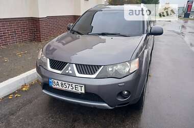 Внедорожник / Кроссовер Mitsubishi Outlander XL 2008 в Харькове