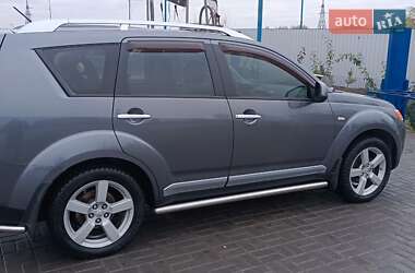 Внедорожник / Кроссовер Mitsubishi Outlander XL 2008 в Днепре