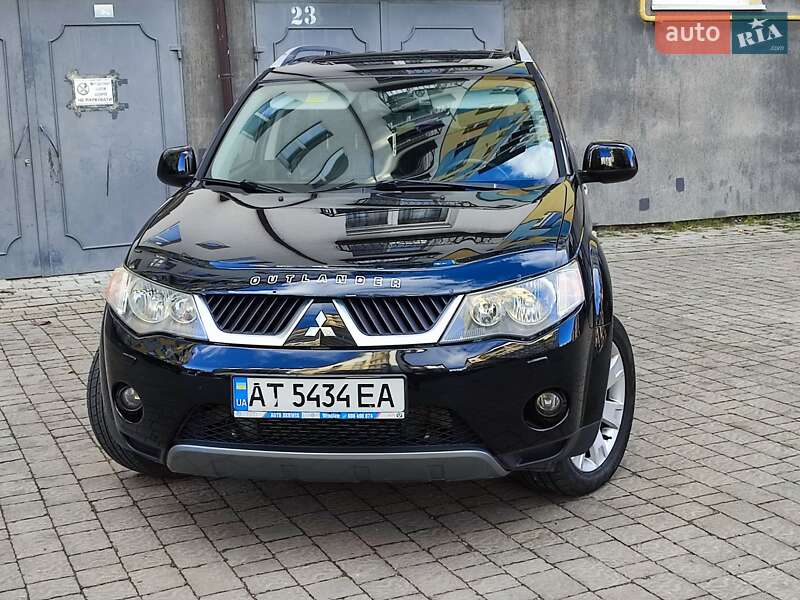 Позашляховик / Кросовер Mitsubishi Outlander XL 2008 в Івано-Франківську