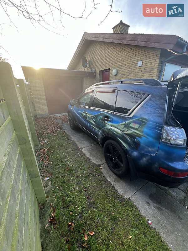 Позашляховик / Кросовер Mitsubishi Outlander XL 2007 в Могилів-Подільському