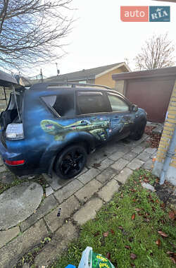 Позашляховик / Кросовер Mitsubishi Outlander XL 2007 в 