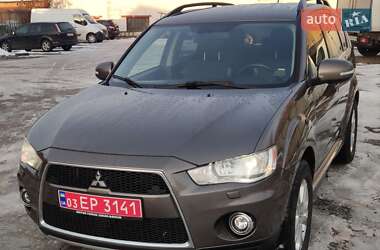 Позашляховик / Кросовер Mitsubishi Outlander XL 2012 в Бердичеві