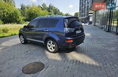 Позашляховик / Кросовер Mitsubishi Outlander XL 2008 в Рівному