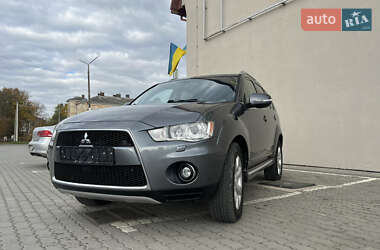 Позашляховик / Кросовер Mitsubishi Outlander XL 2009 в Дрогобичі