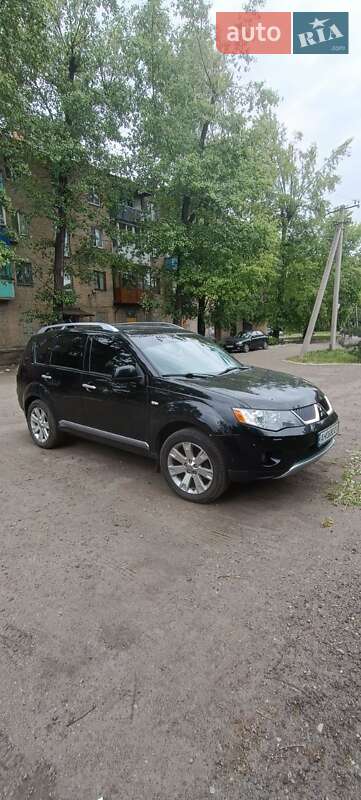 Позашляховик / Кросовер Mitsubishi Outlander XL 2008 в Добропіллі