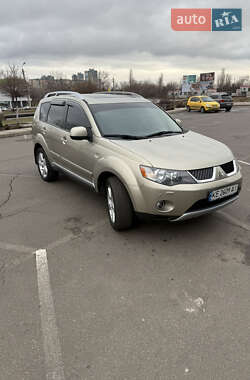 Внедорожник / Кроссовер Mitsubishi Outlander XL 2007 в Кривом Роге