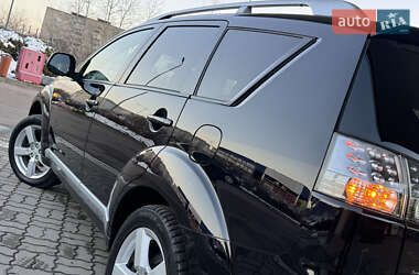 Позашляховик / Кросовер Mitsubishi Outlander XL 2008 в Дрогобичі