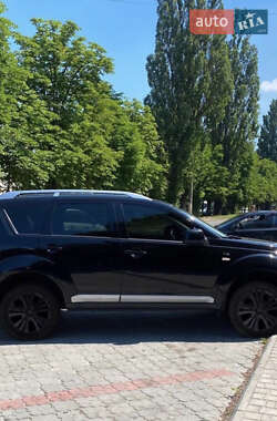 Позашляховик / Кросовер Mitsubishi Outlander XL 2007 в Світловодську