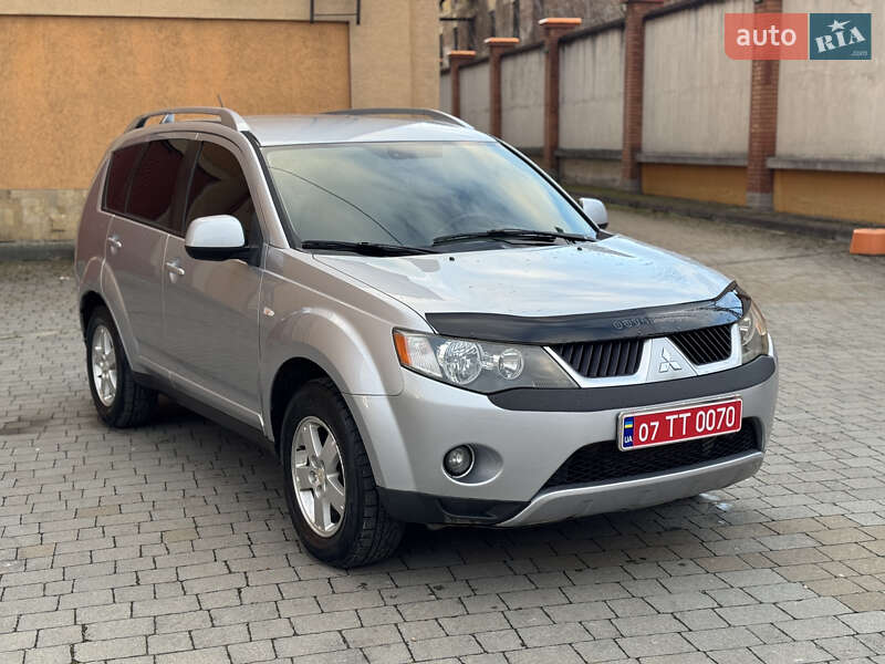 Позашляховик / Кросовер Mitsubishi Outlander XL 2007 в Коломиї