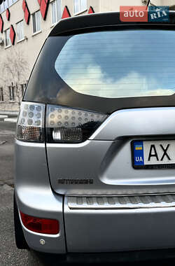 Позашляховик / Кросовер Mitsubishi Outlander XL 2008 в Полтаві