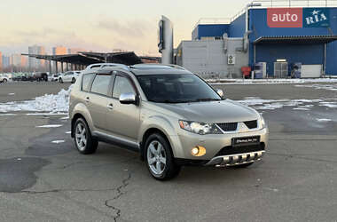 Позашляховик / Кросовер Mitsubishi Outlander XL 2008 в Валках