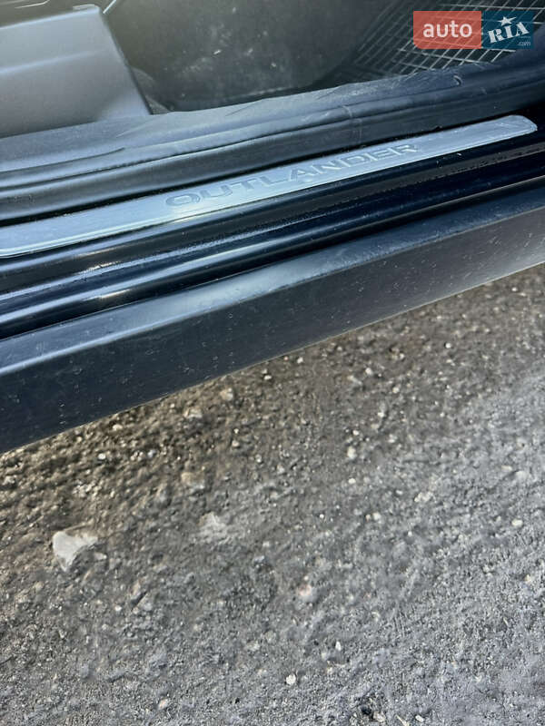 Внедорожник / Кроссовер Mitsubishi Outlander XL 2007 в Вишневце фото 10 Внедорожник / Кроссовер Mitsubishi Outlander XL 2007 в Вишневце