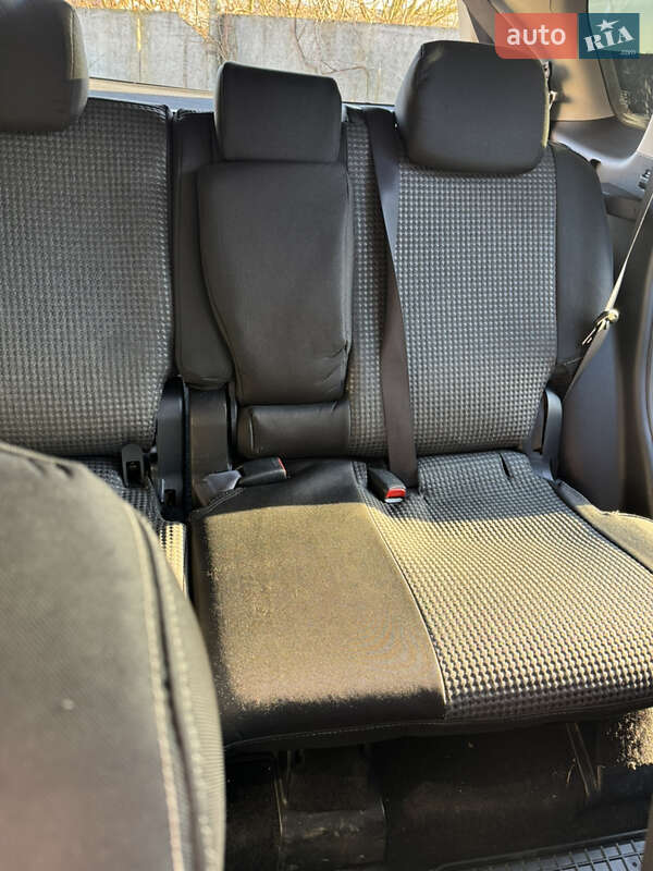 Внедорожник / Кроссовер Mitsubishi Outlander XL 2007 в Вишневце фото 20 Внедорожник / Кроссовер Mitsubishi Outlander XL 2007 в Вишневце