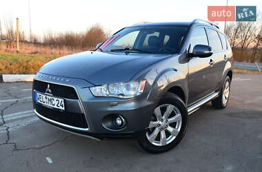 Внедорожник / Кроссовер Mitsubishi Outlander XL 2010 в Стрые