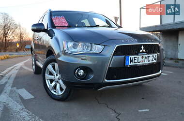 Внедорожник / Кроссовер Mitsubishi Outlander XL 2010 в Стрые