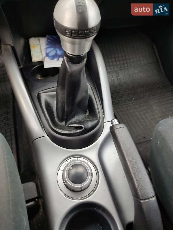 Позашляховик / Кросовер Mitsubishi Outlander XL 2008 в Києві