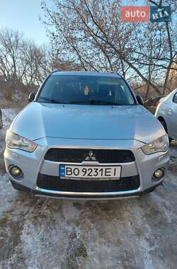 Внедорожник / Кроссовер Mitsubishi Outlander XL 2010 в Тернополе