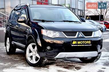 Позашляховик / Кросовер Mitsubishi Outlander XL 2008 в Києві