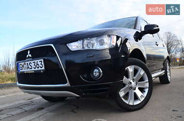 Позашляховик / Кросовер Mitsubishi Outlander XL 2011 в Дрогобичі