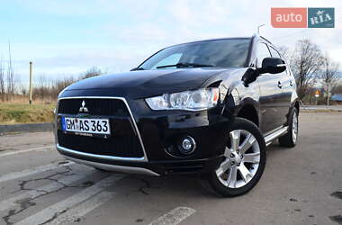 Позашляховик / Кросовер Mitsubishi Outlander XL 2011 в Дрогобичі