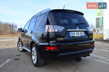 Позашляховик / Кросовер Mitsubishi Outlander XL 2011 в Дрогобичі