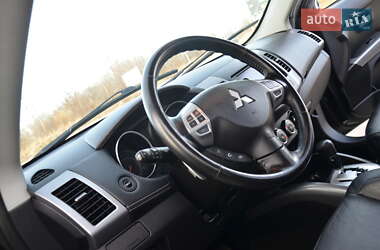 Позашляховик / Кросовер Mitsubishi Outlander XL 2011 в Дрогобичі