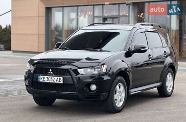 Позашляховик / Кросовер Mitsubishi Outlander XL 2011 в Дніпрі