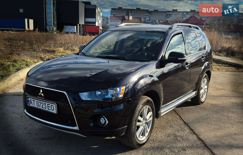 Mitsubishi Outlander XL 2011