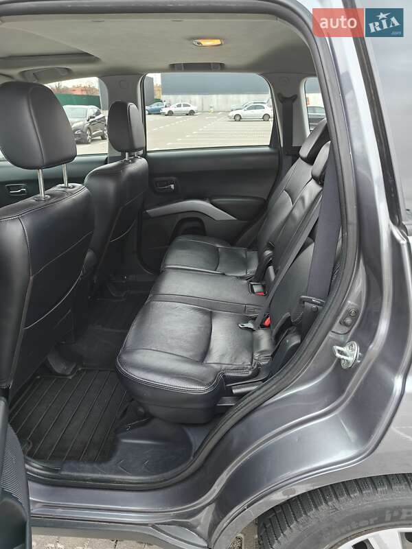 Внедорожник / Кроссовер Mitsubishi Outlander XL 2008 в Киеве