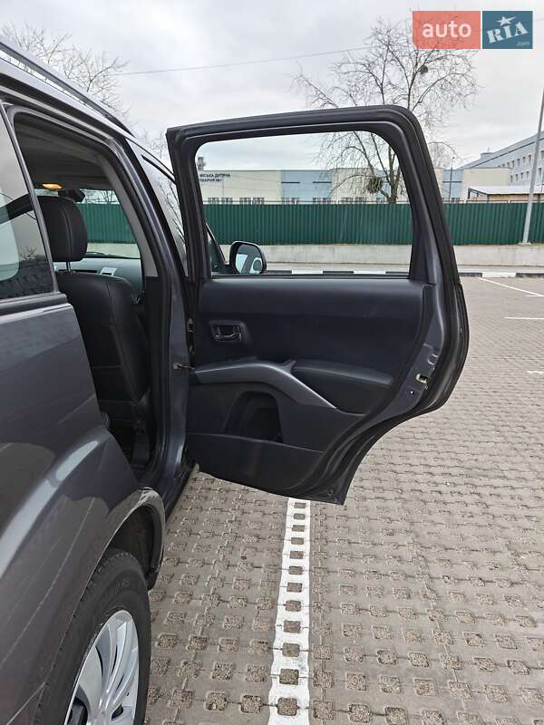 Внедорожник / Кроссовер Mitsubishi Outlander XL 2008 в Киеве