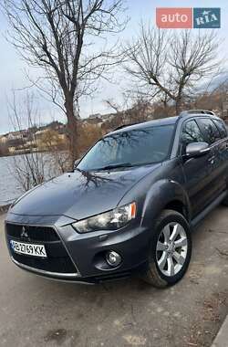 Позашляховик / Кросовер Mitsubishi Outlander XL 2012 в Вінниці