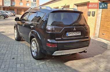 Внедорожник / Кроссовер Mitsubishi Outlander XL 2009 в Бердичеве