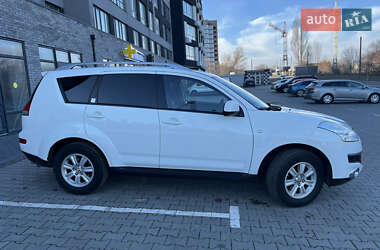 Внедорожник / Кроссовер Mitsubishi Outlander XL 2009 в Хмельницком