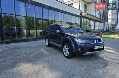 Внедорожник / Кроссовер Mitsubishi Outlander XL 2008 в Ровно