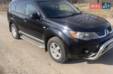 Внедорожник / Кроссовер Mitsubishi Outlander XL 2008 в Рожище