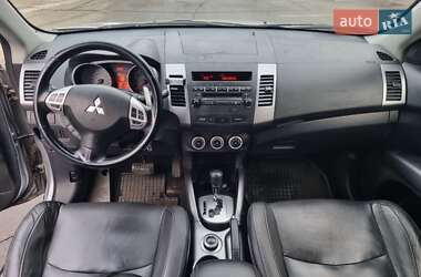 Позашляховик / Кросовер Mitsubishi Outlander XL 2008 в 