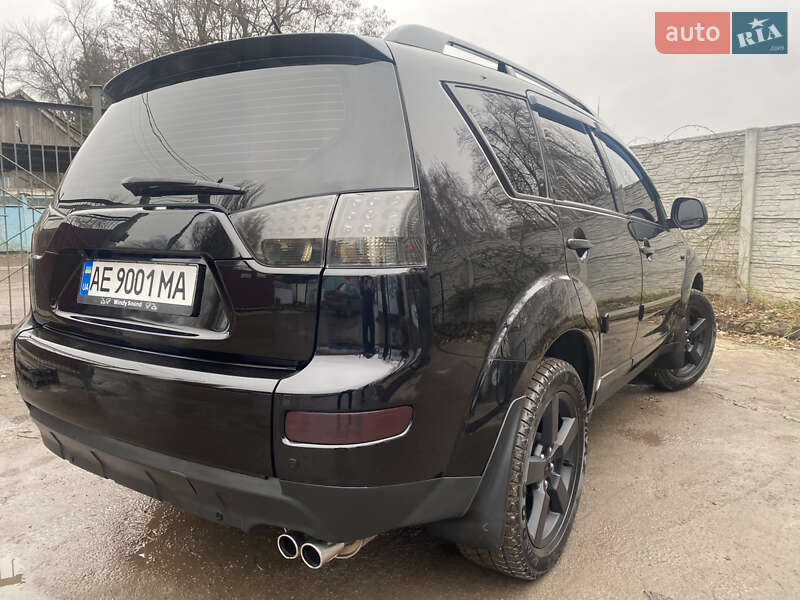 Позашляховик / Кросовер Mitsubishi Outlander XL 2007 в Вільногірську