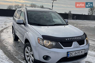 Позашляховик / Кросовер Mitsubishi Outlander XL 2007 в Львові